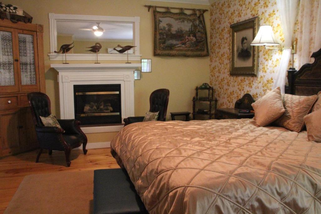 Shipwright Inn Charlottetown Phòng bức ảnh