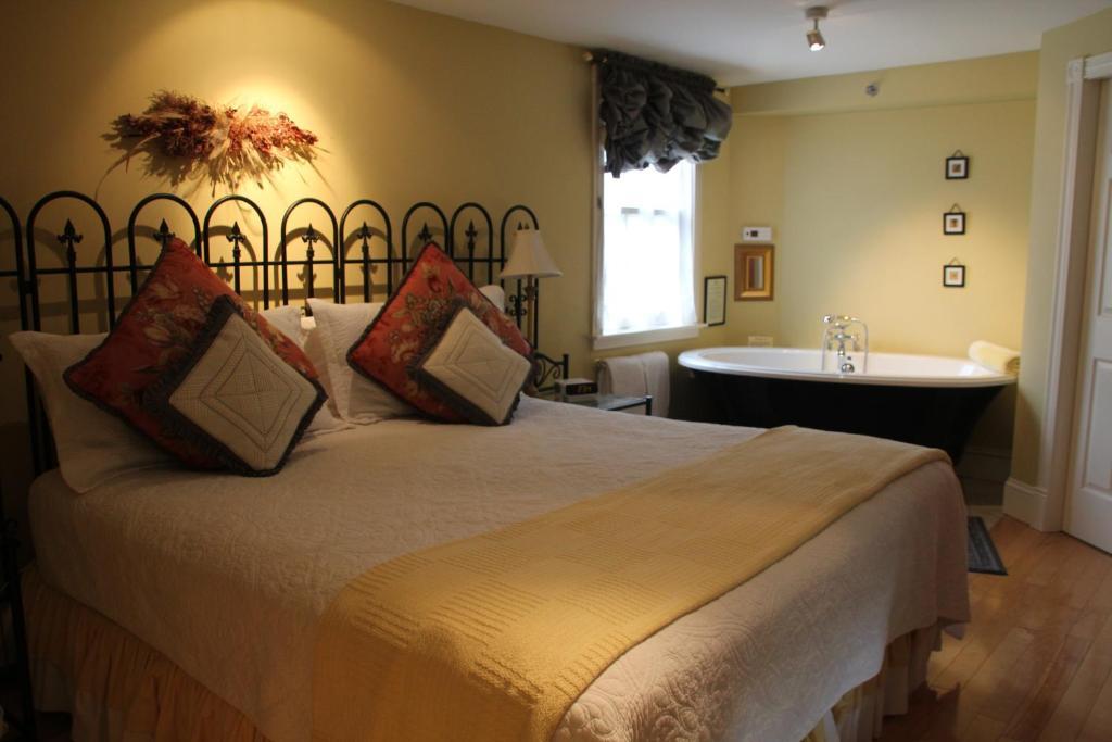 Shipwright Inn Charlottetown Phòng bức ảnh